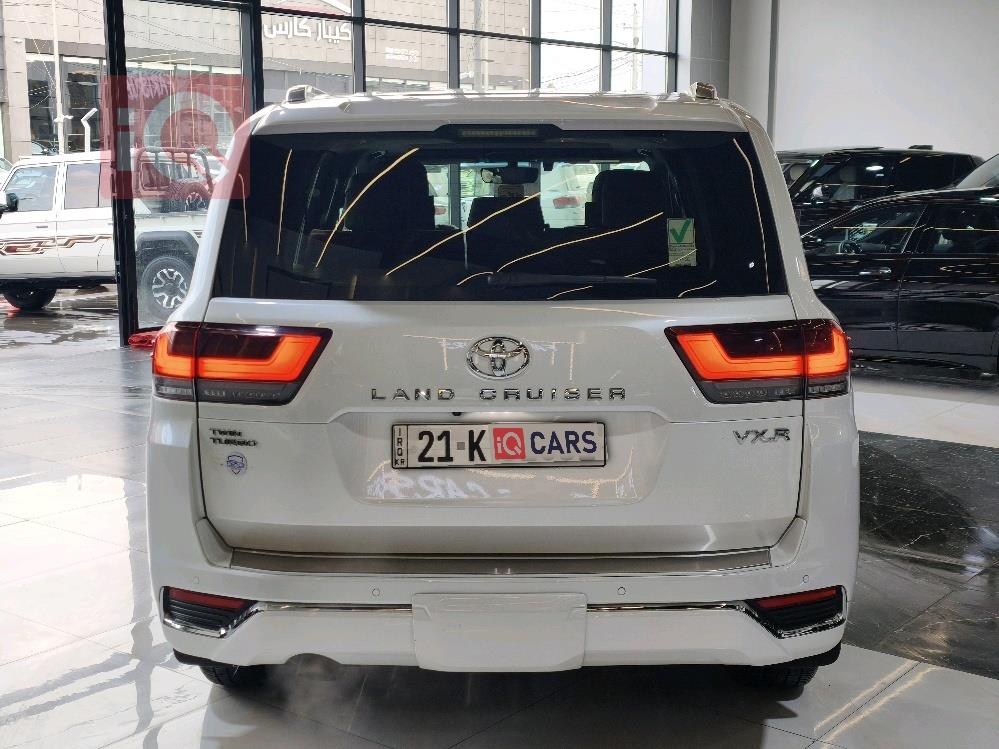 تويوتا لاندكروزر